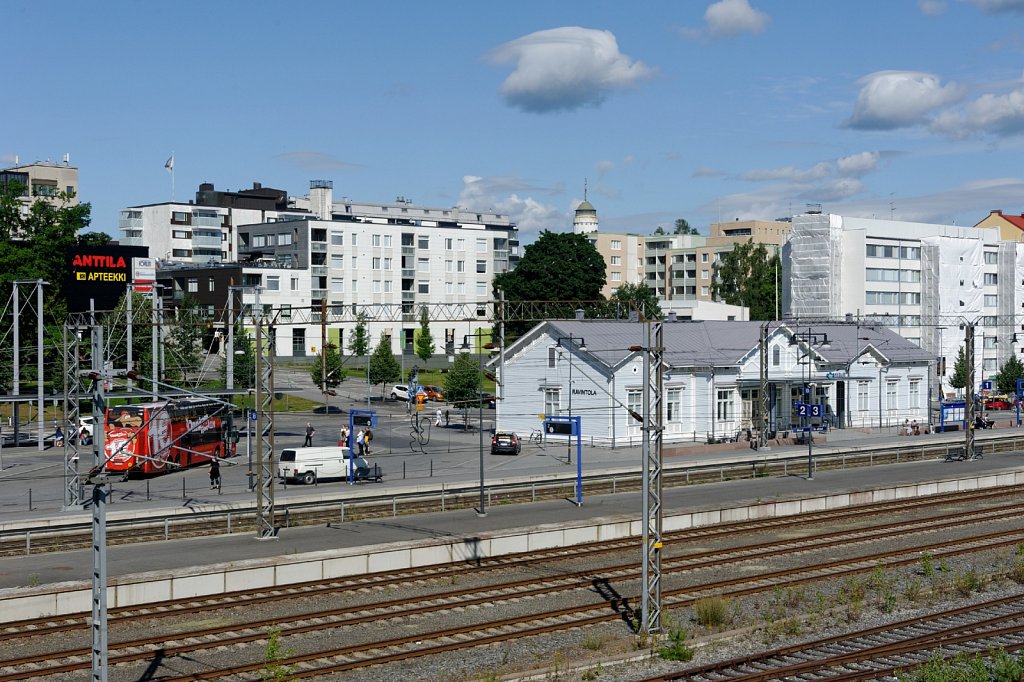 Bus und Bahnhof