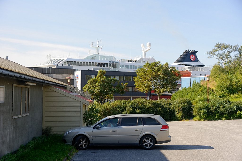 Polarlys in Brønnøysund 