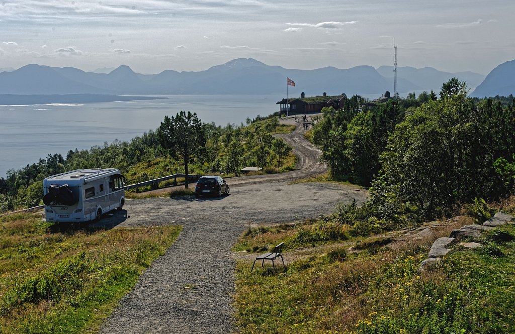 Wohnmobil über Molde